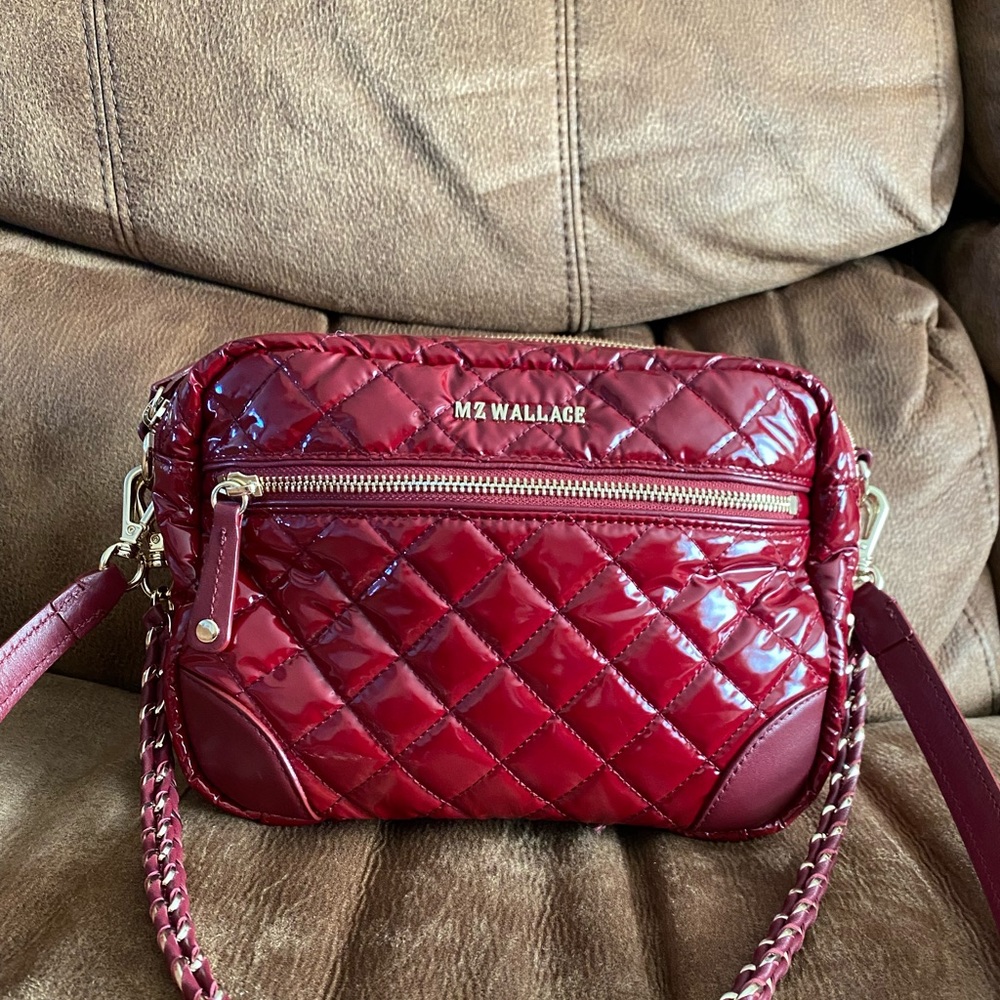 Small Crosby in Cranberry Lacquer